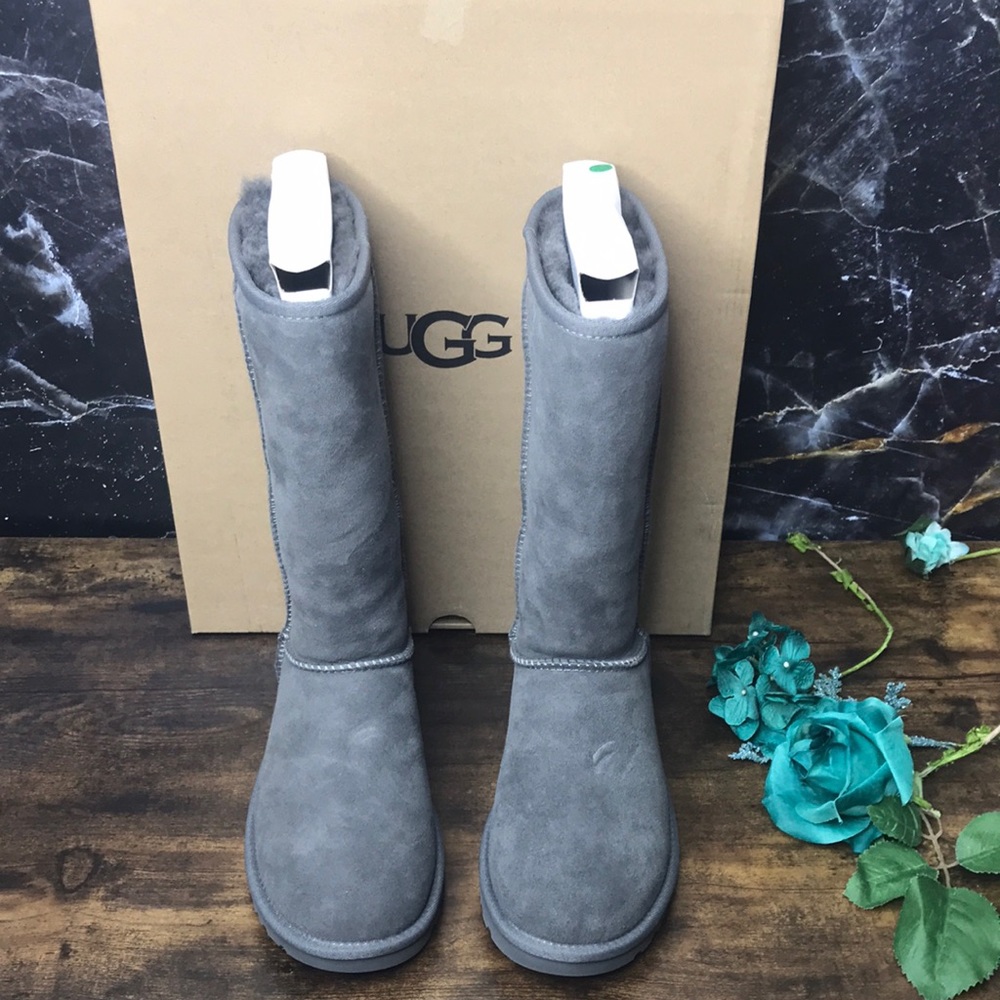 UGG Classic Tall II Boots Grey 7M